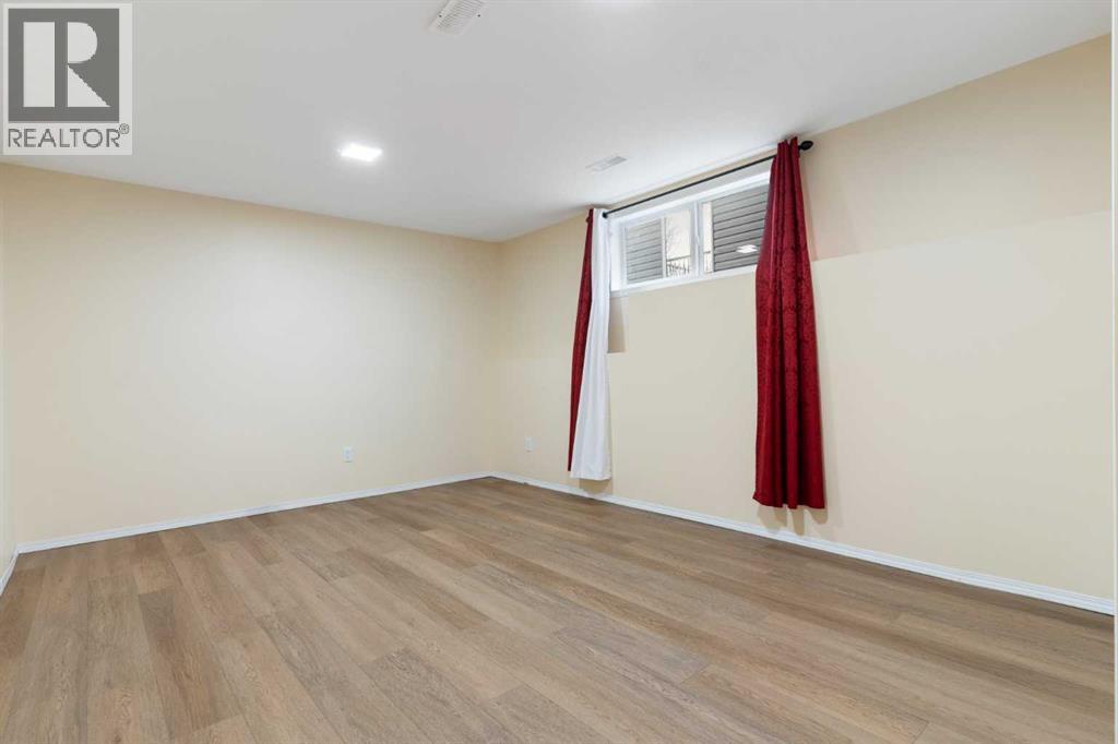 Single Family House for Sale in  Evansbrooke Way NW Evanston Calgary 