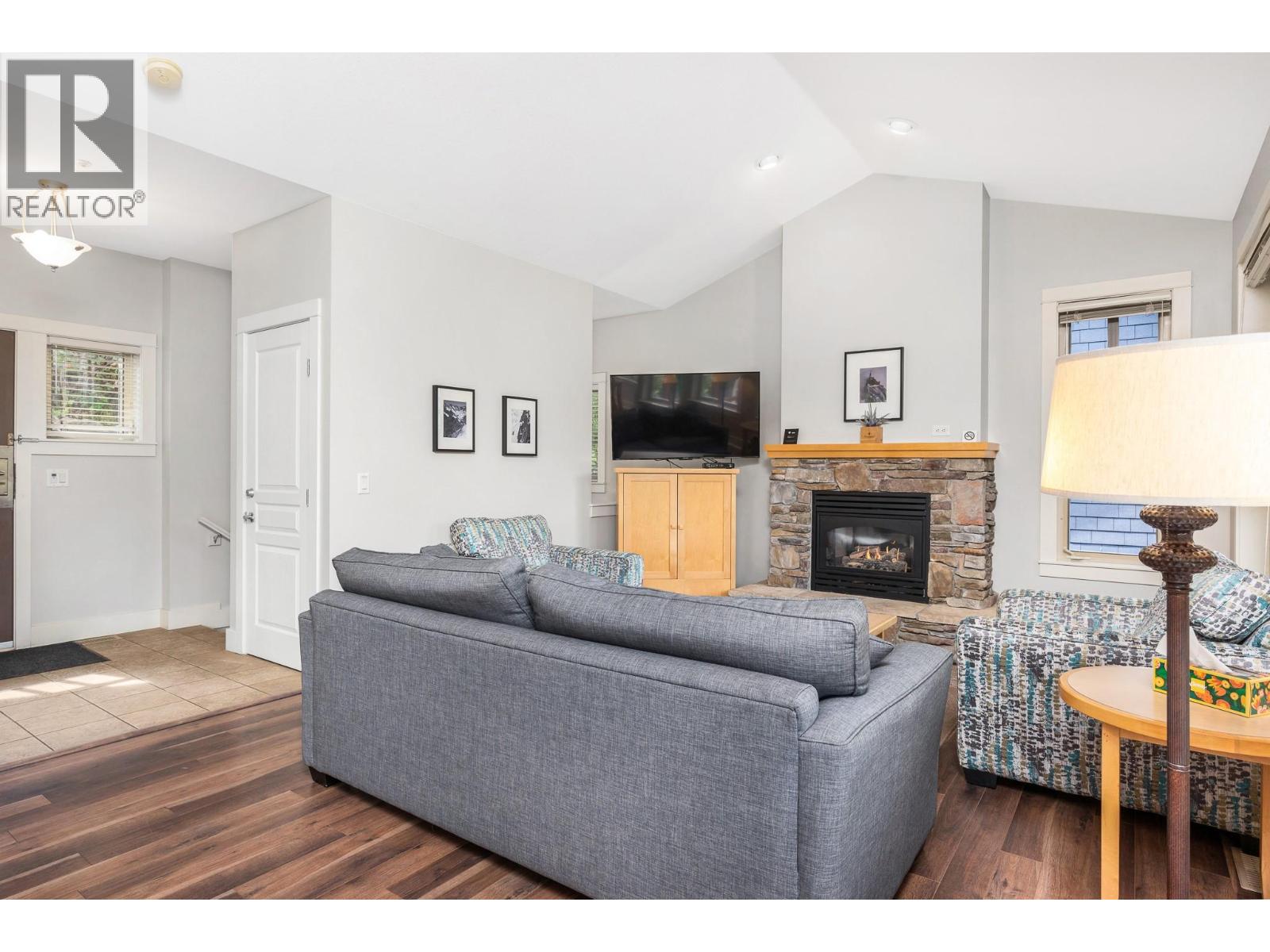 251 Predator Ridge Drive Unit# 12, Vernon