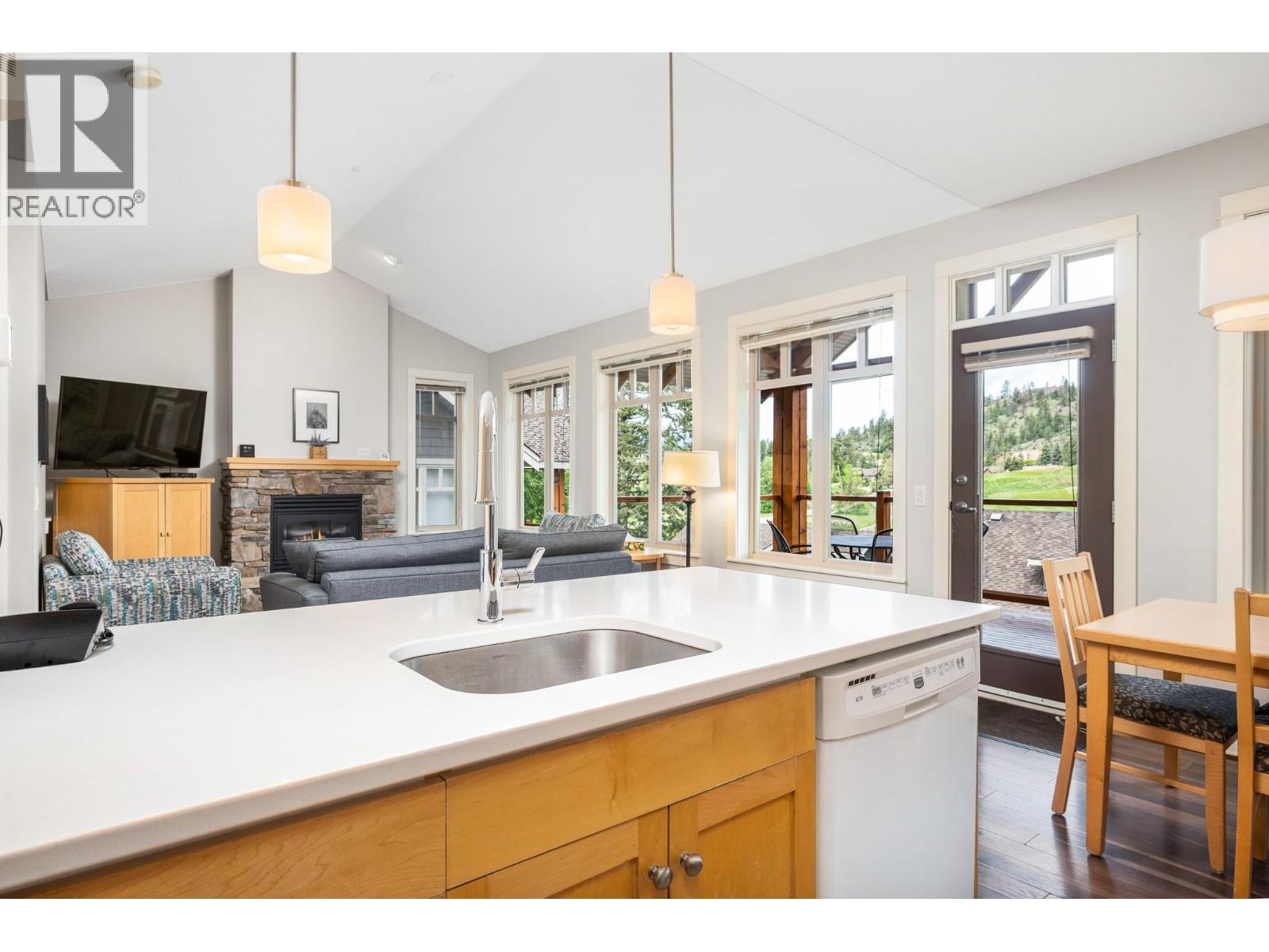 251 Predator Ridge Drive Unit# 12, Vernon