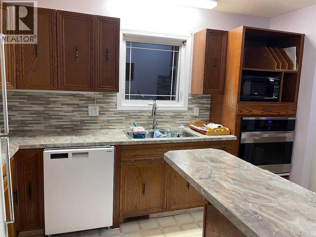 32 Greig Drive, Red Deer