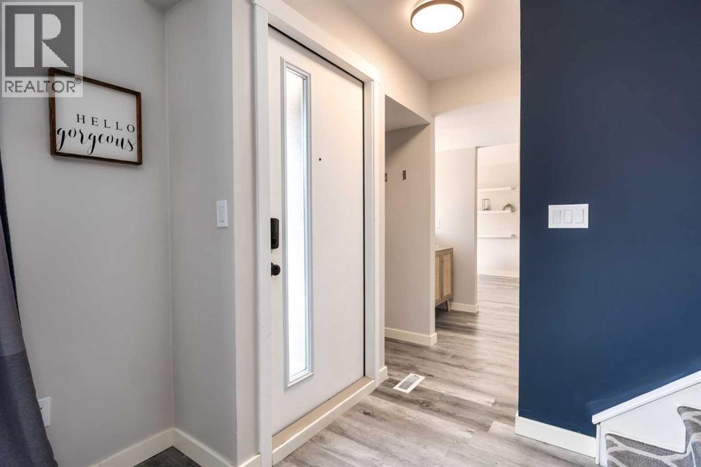 Single Family House for Sale in   Glamis Green SW Glamorgan Calgary 