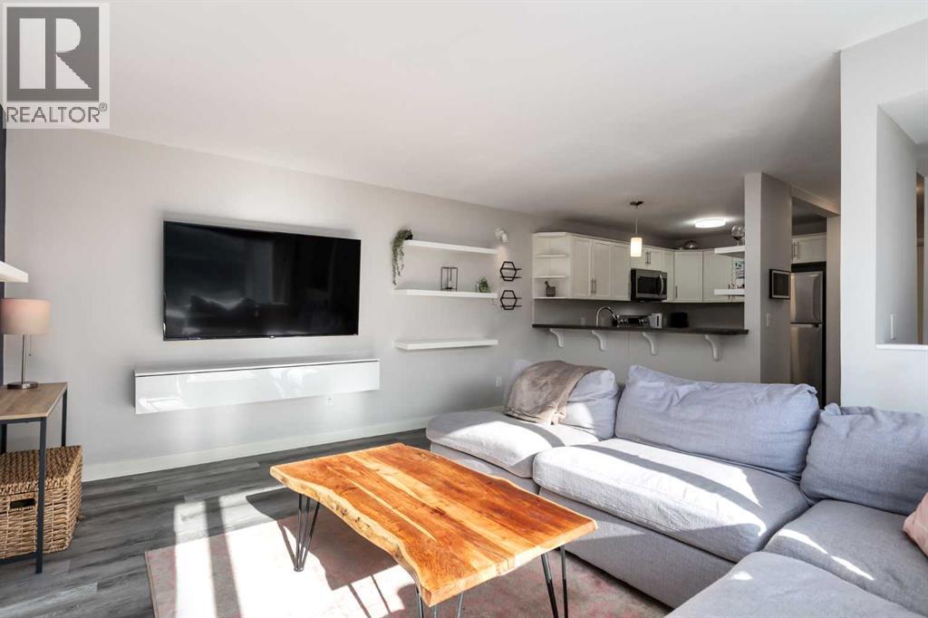 Single Family House for Sale in   Glamis Green SW Glamorgan Calgary 