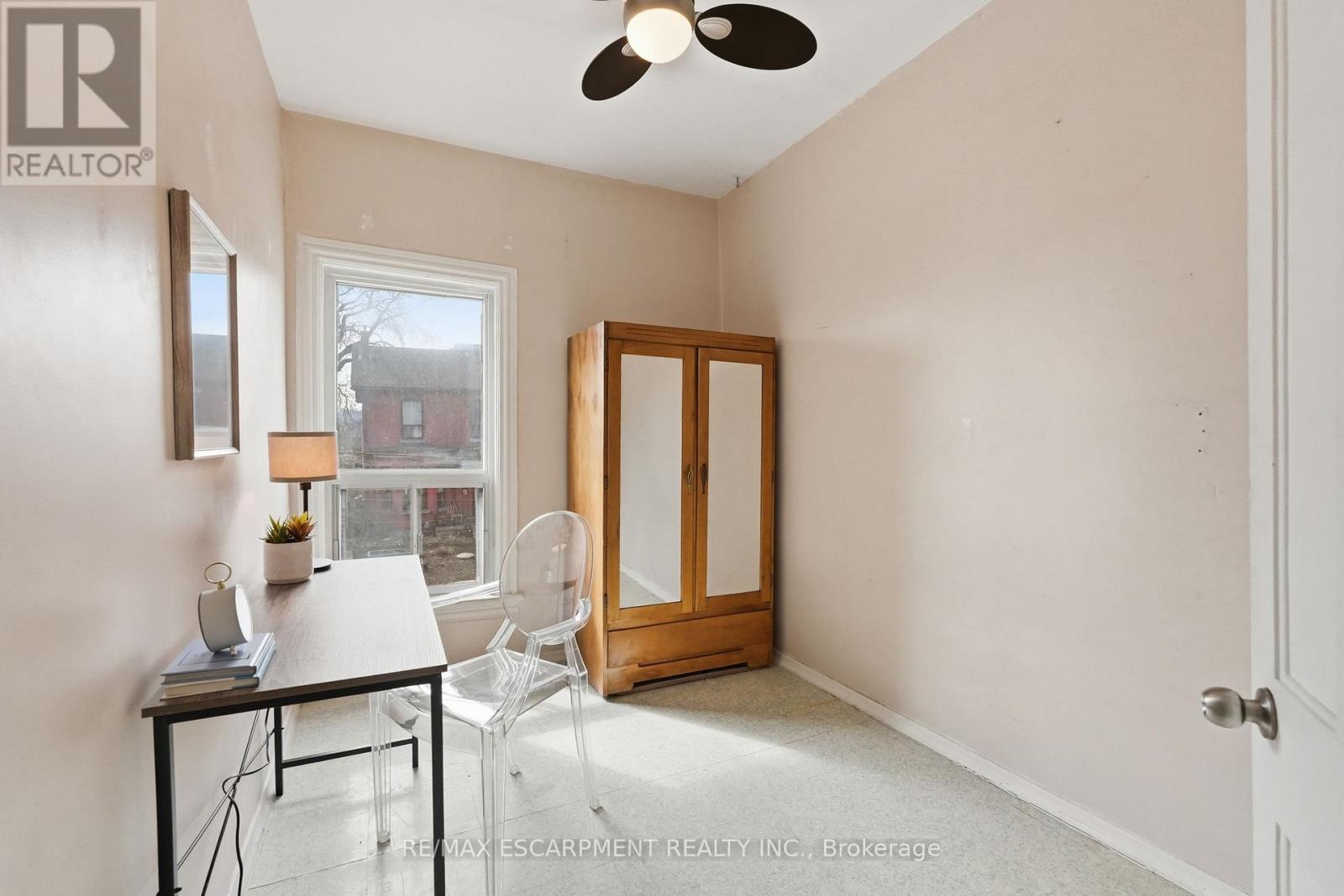 79 MURRAY STREET E - 23