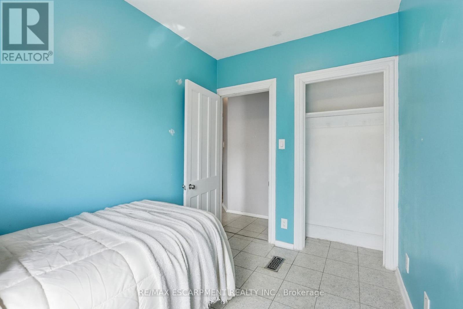 79 MURRAY STREET E - 25