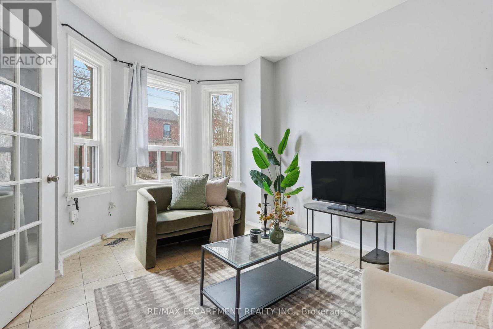 79 MURRAY STREET E - 8