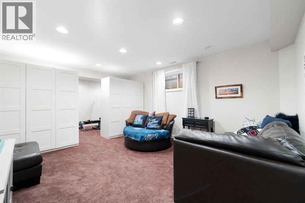 Single Family House for Sale in  Autumn Circle SE Auburn Bay Calgary 