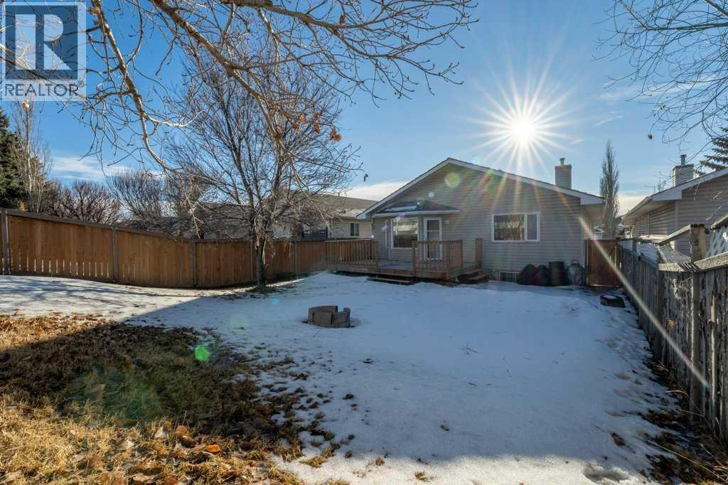 Single Family House Bungalow for Sale in  Douglas Woods Heights SE Douglasdale/Glen Calgary 