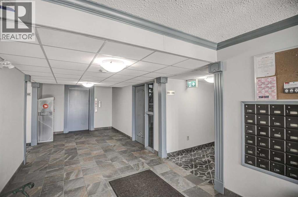 Single Family House for Sale in   Elbow Drive SW Haysboro Calgary 