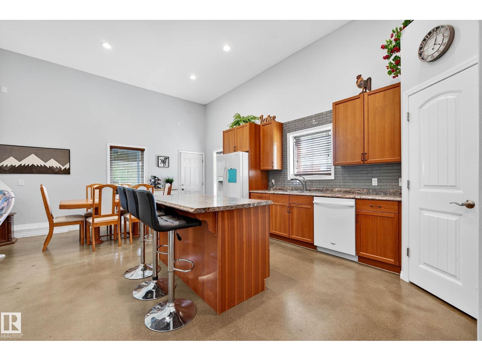 
          17 61112 HIGHWAY 855
            <br/>
            <span>Rural Smoky Lake County</span>
            , 
            <span>AB</span>
             <span>T0A3C0</span>
         - Photo 30