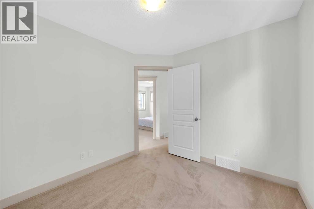 Single Family House for Sale in  Evanspark Gardens NW Evanston Calgary 