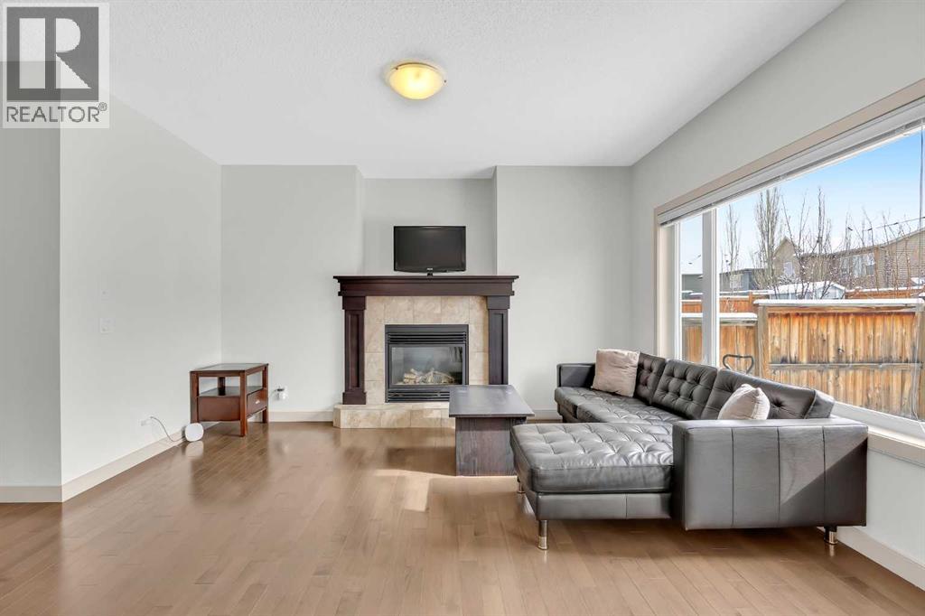 Single Family House for Sale in  Evanspark Gardens NW Evanston Calgary 