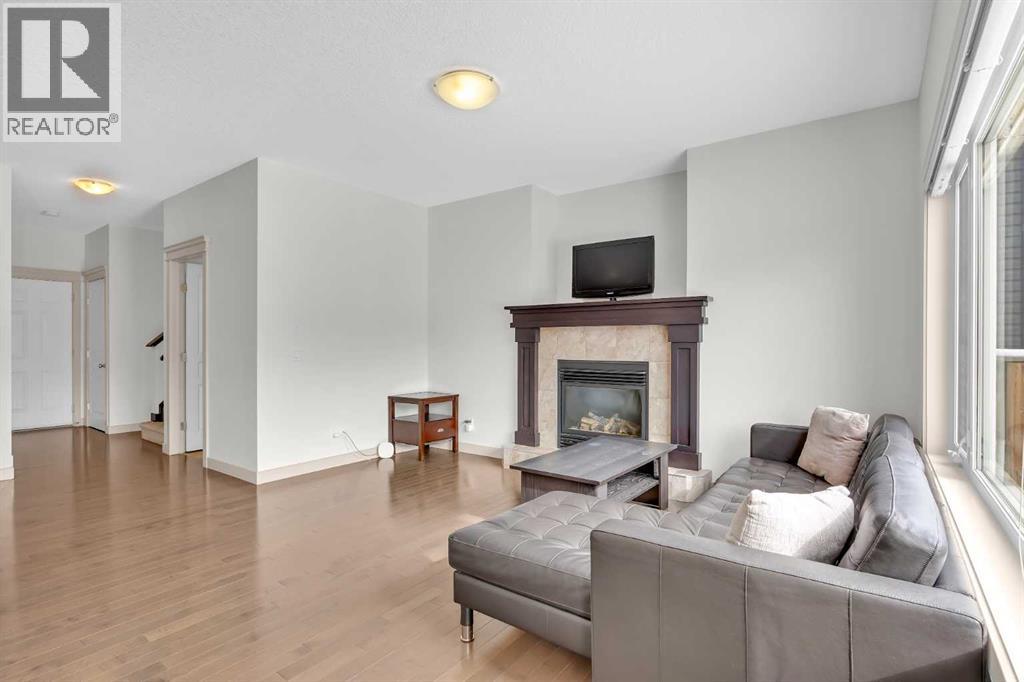 Single Family House for Sale in  Evanspark Gardens NW Evanston Calgary 