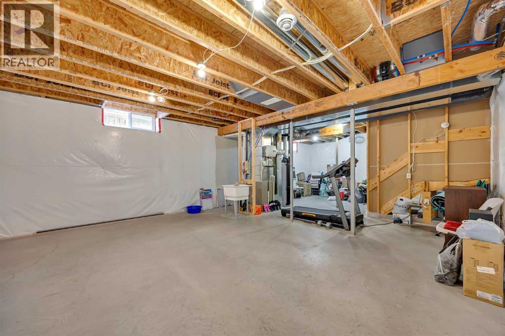 Single Family House for Sale in  Evanspark Gardens NW Evanston Calgary 