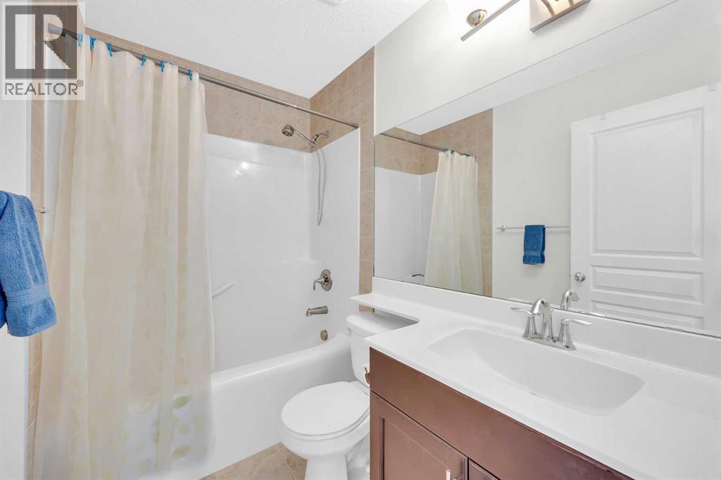 Single Family House for Sale in  Evanspark Gardens NW Evanston Calgary 