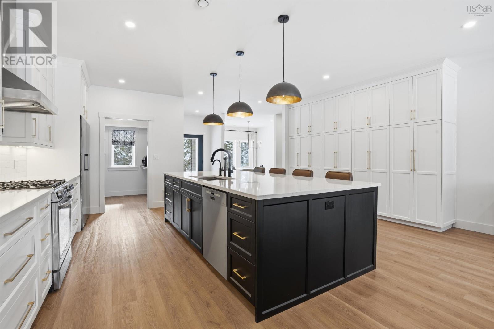 Property 5 of 34 of 502 High Road