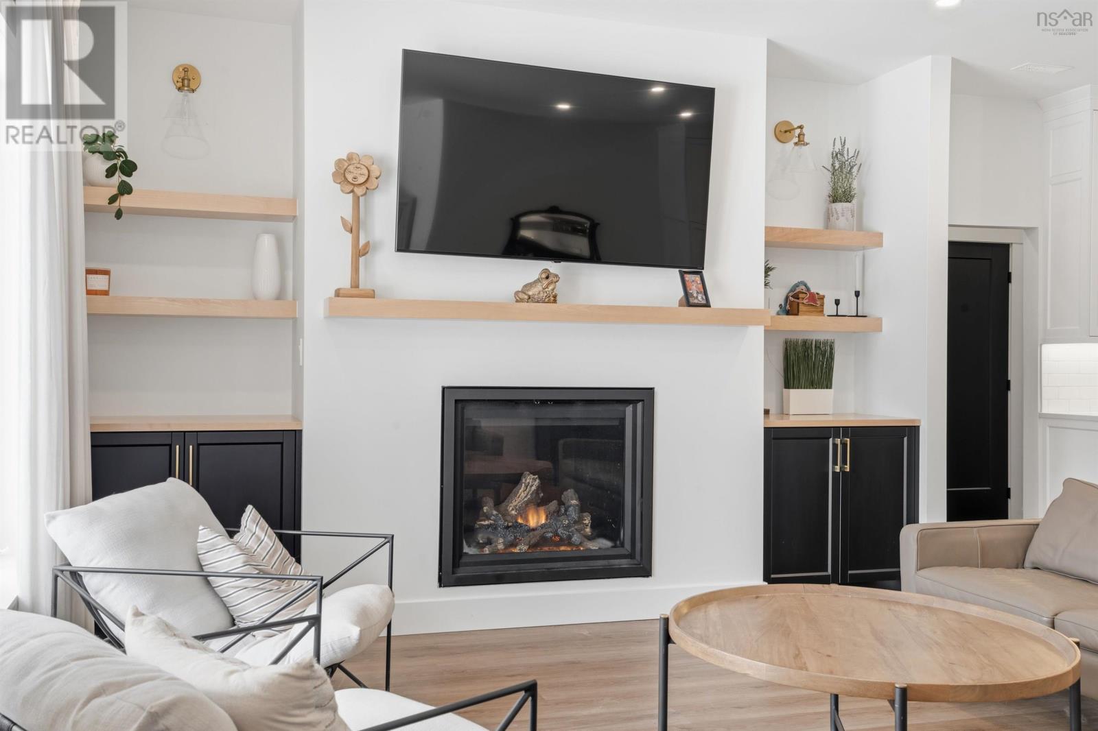 Property 21 of 34 of 502 High Road