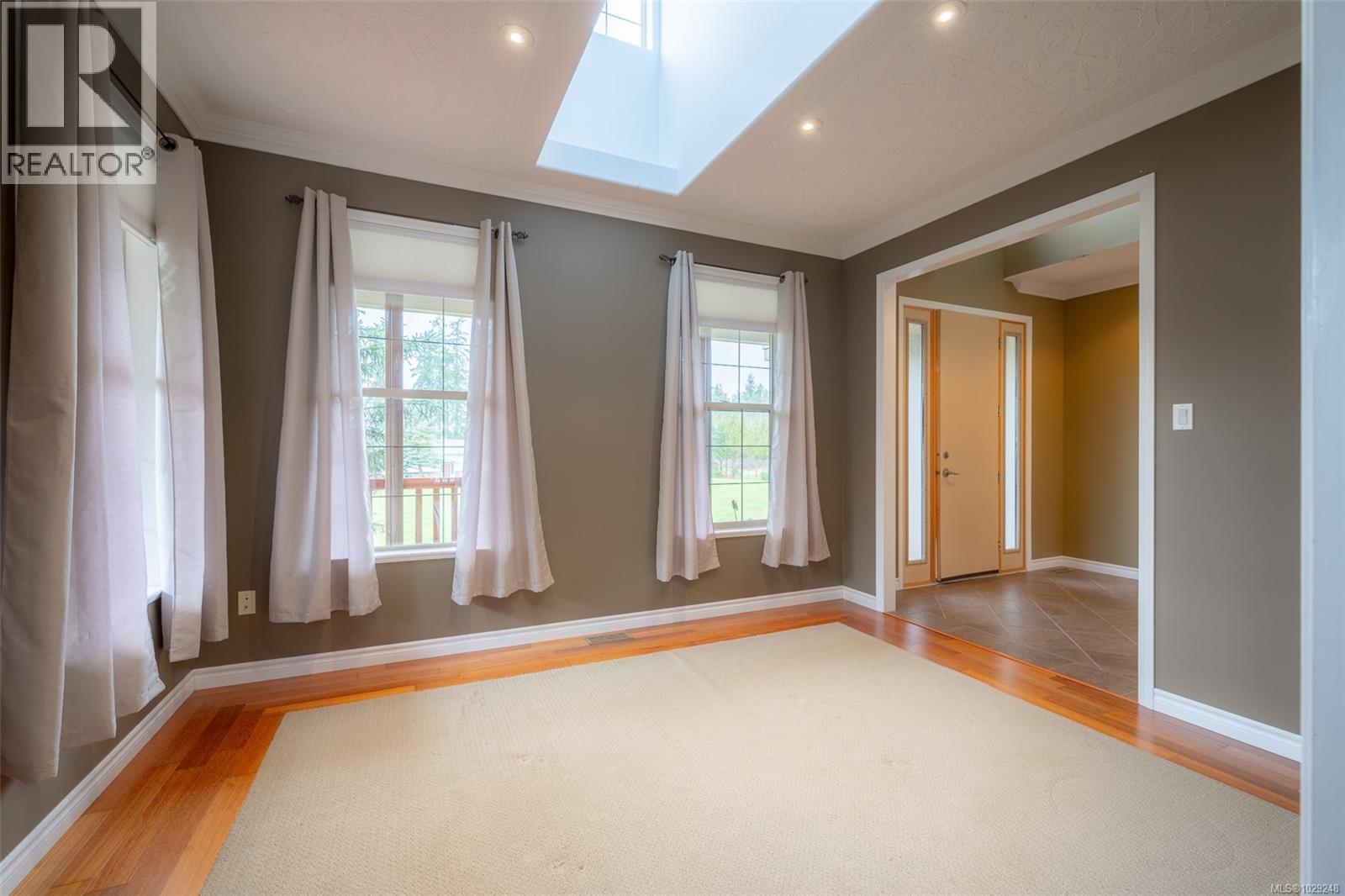 5495 Maebelle Rd - 7