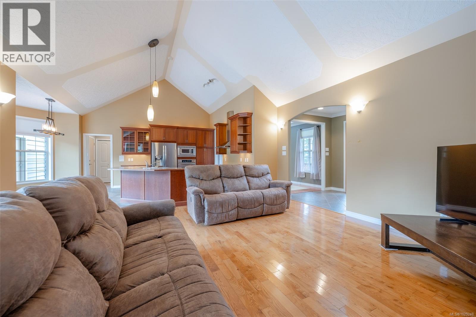 5495 Maebelle Rd - 13