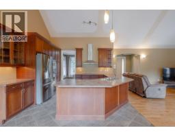 5495 Maebelle Rd, Port Alberni, BC V9Y8R2 Photo 16