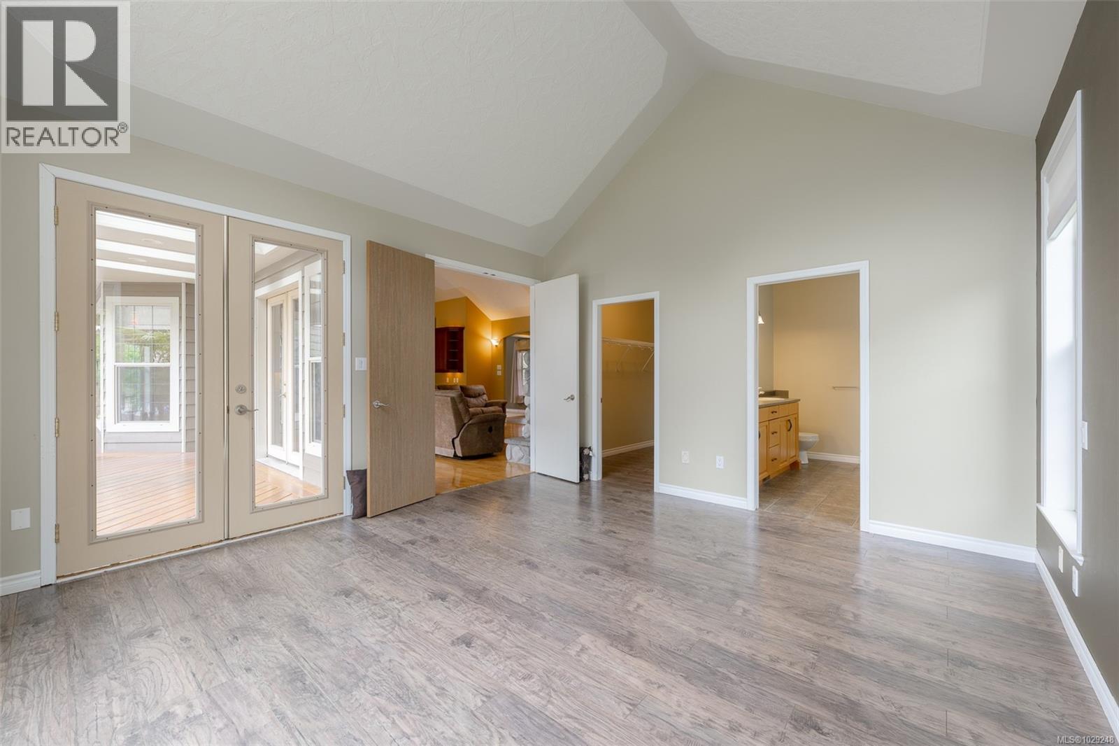 5495 Maebelle Rd - 32