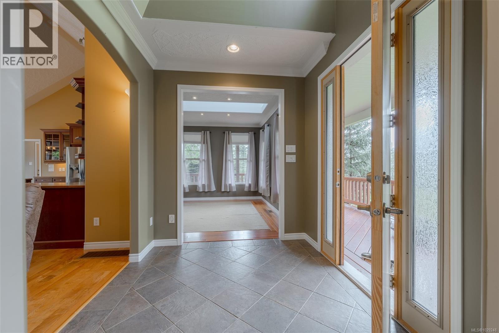 5495 MAEBELLE RD - 30