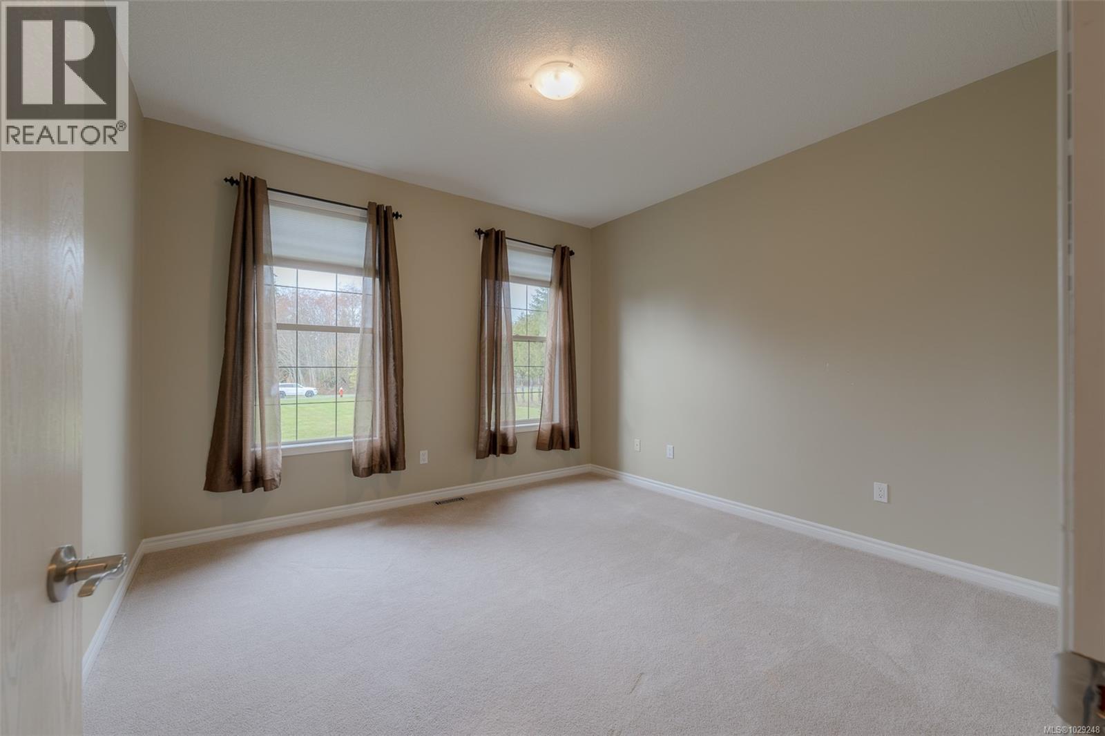 5495 Maebelle Rd - 37