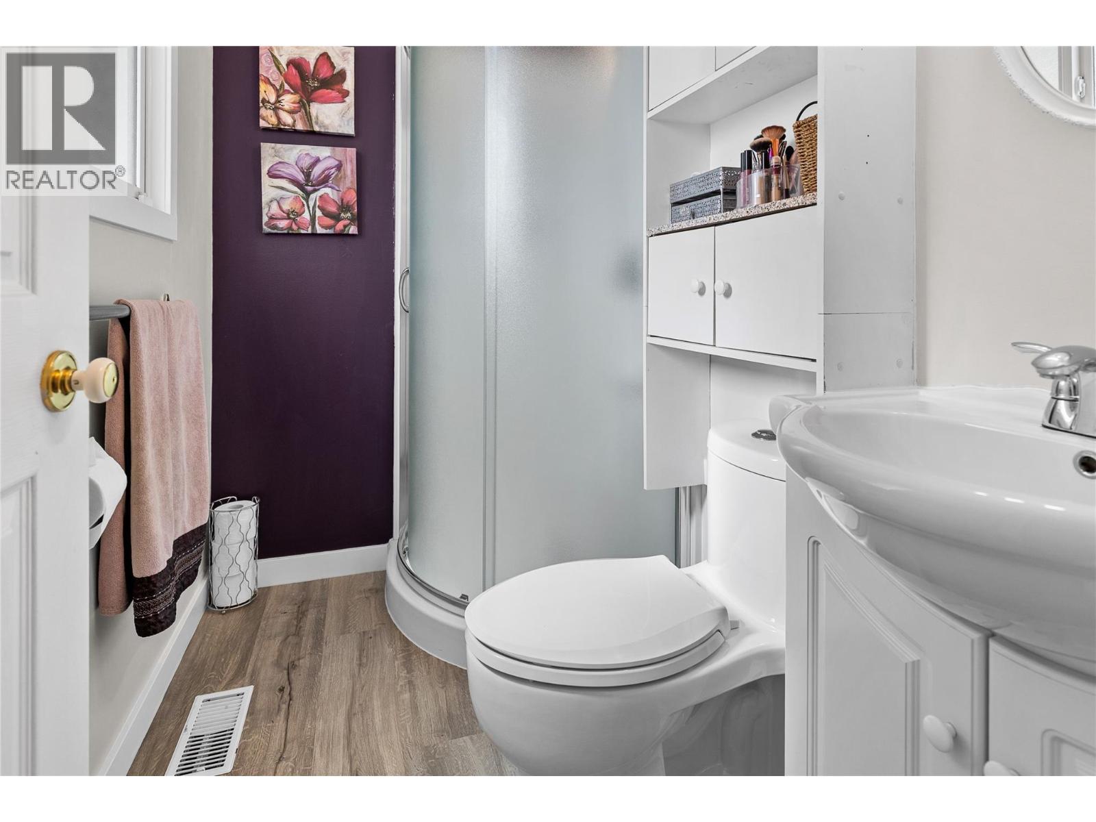 3735 PATTEN CRESCENT - 26