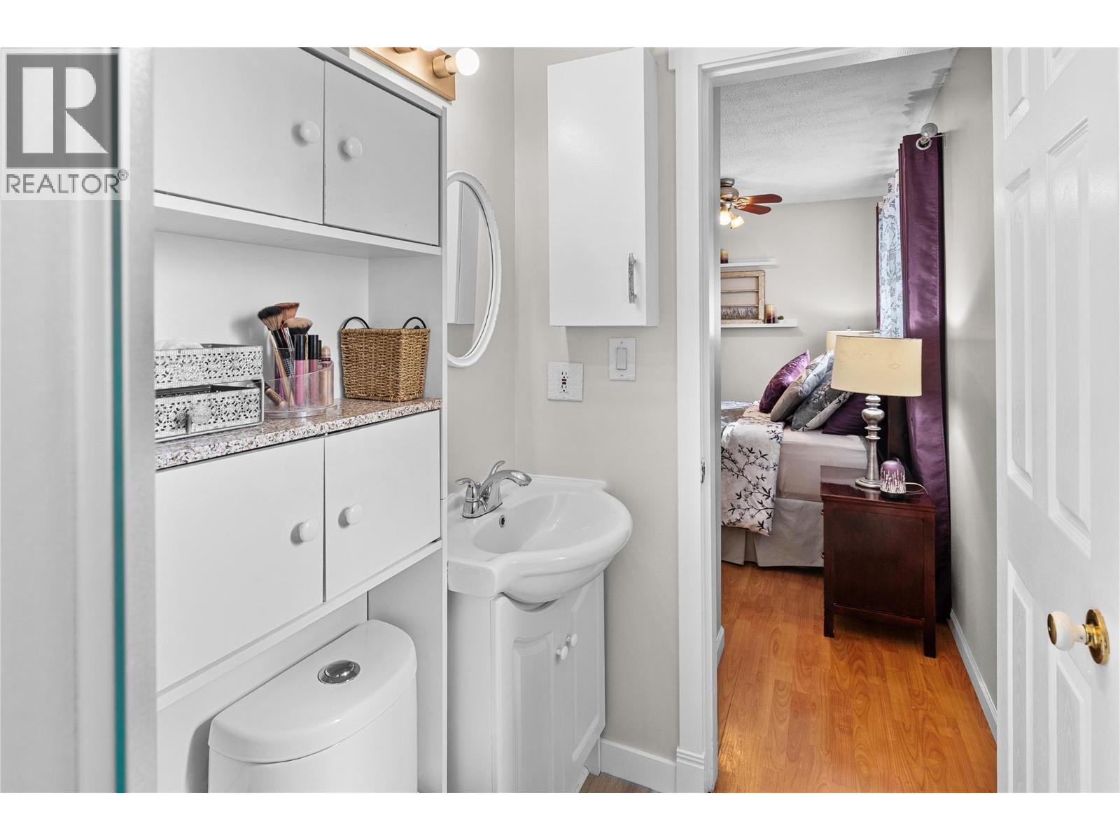 3735 PATTEN CRESCENT - 27