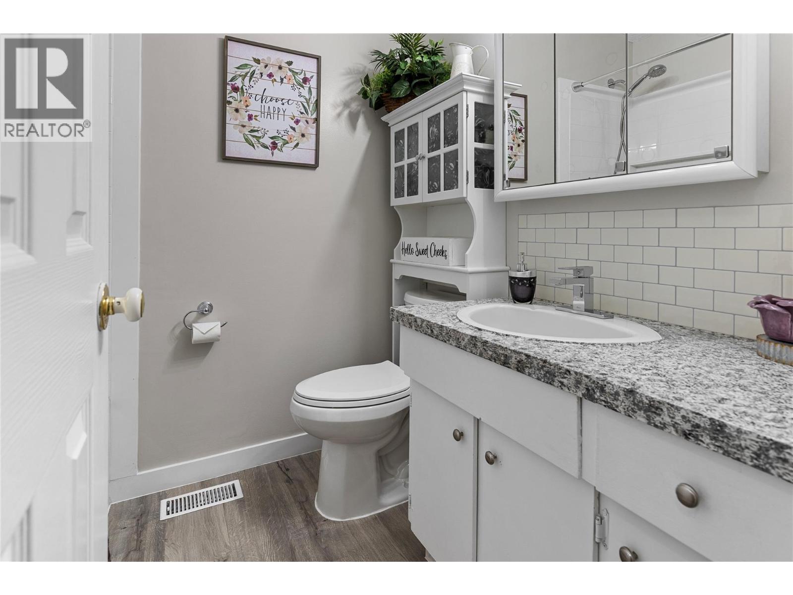 3735 PATTEN CRESCENT - 31