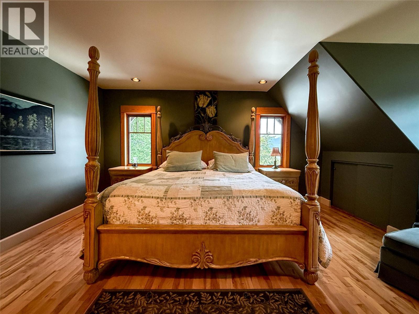 3544 Centre Street, Ainsworth