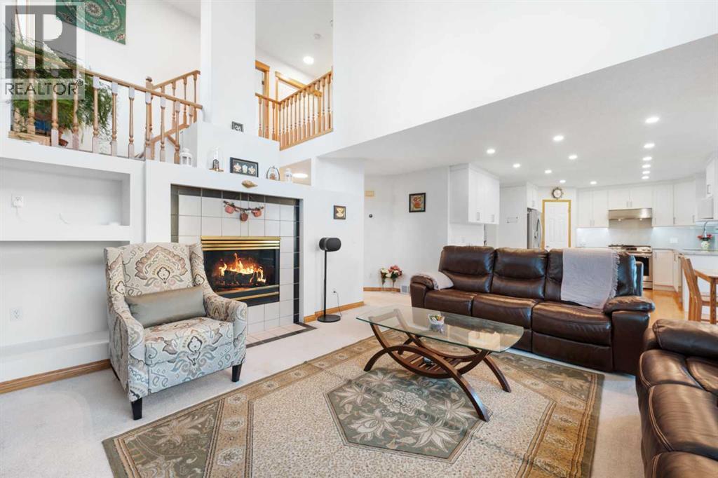 Single Family House for Sale in  Edgebrook Cove NW Edgemont Calgary 