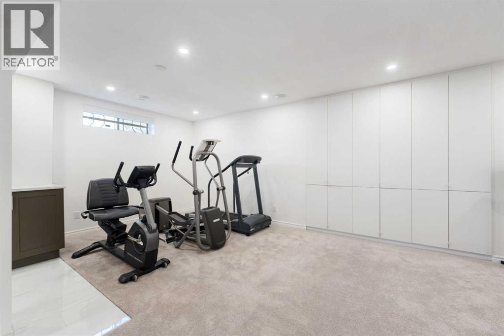 Single Family House for Sale in  Edgebrook Cove NW Edgemont Calgary 