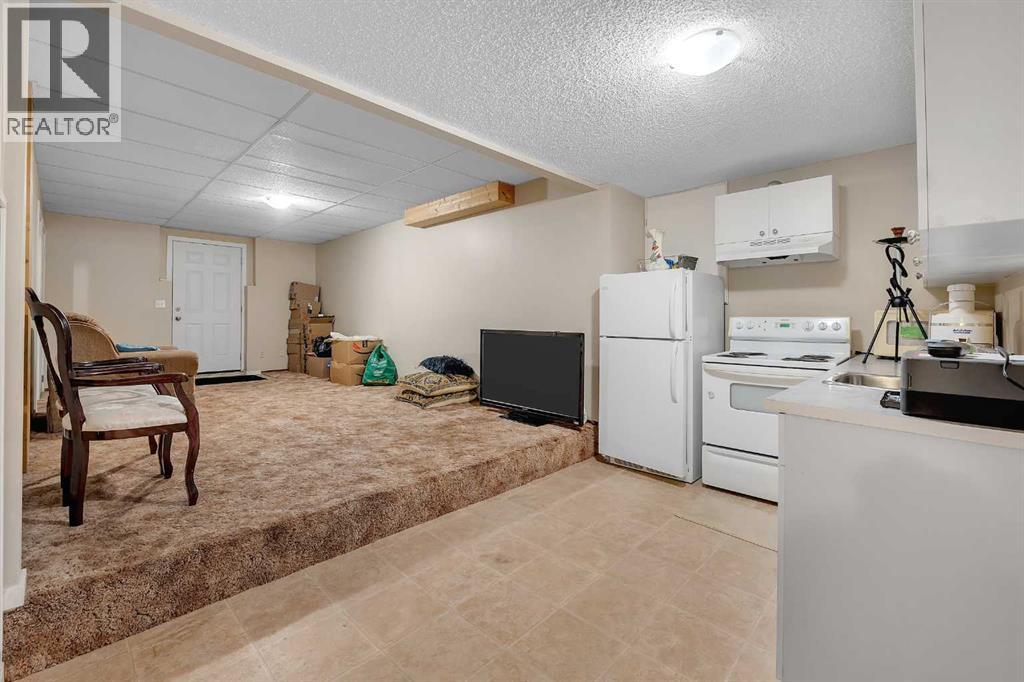 Single Family House for Sale in  Castleglen Court NE Castleridge Calgary 