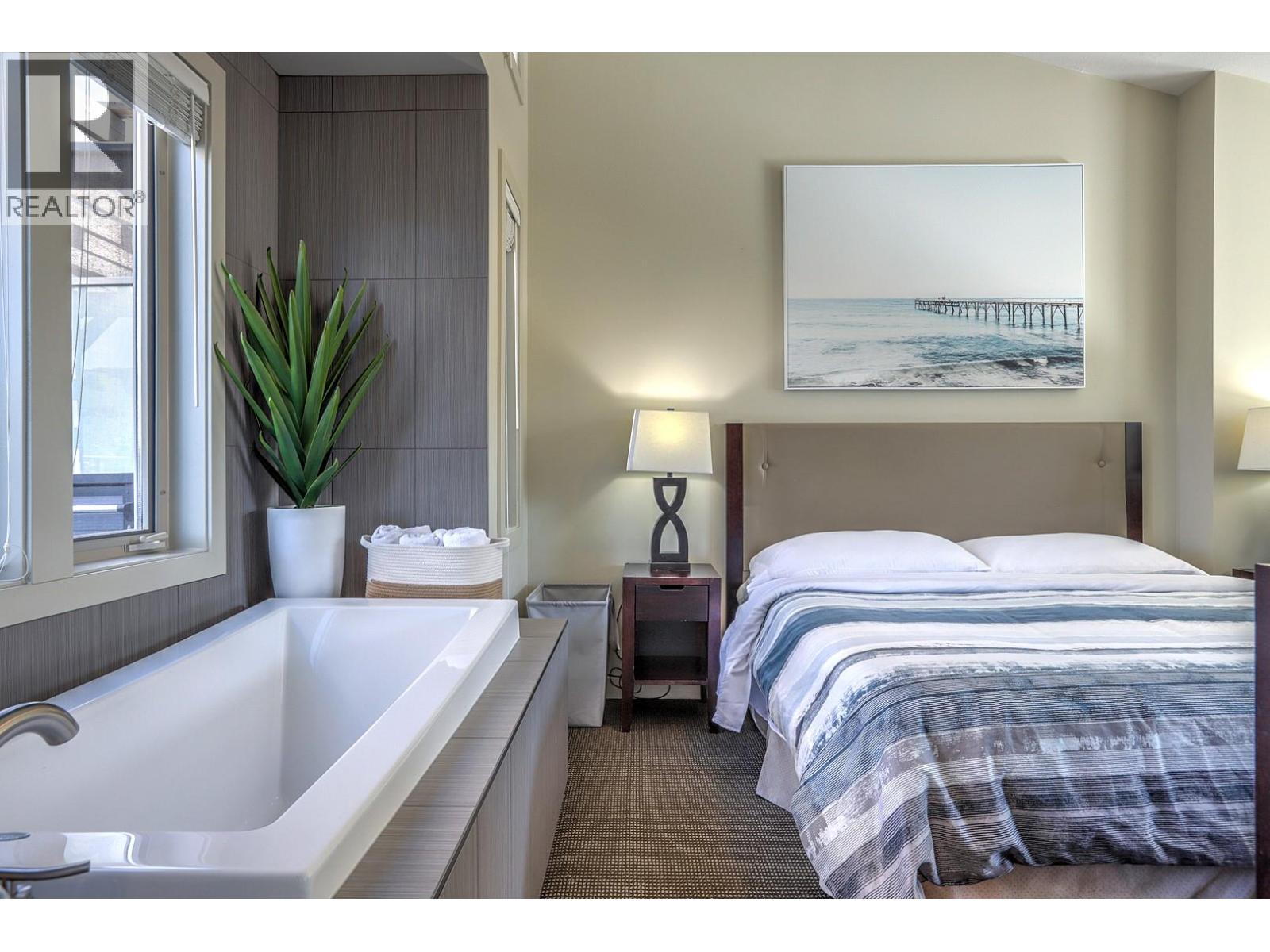 1324 7343 Okanagan Landing Road, Vernon