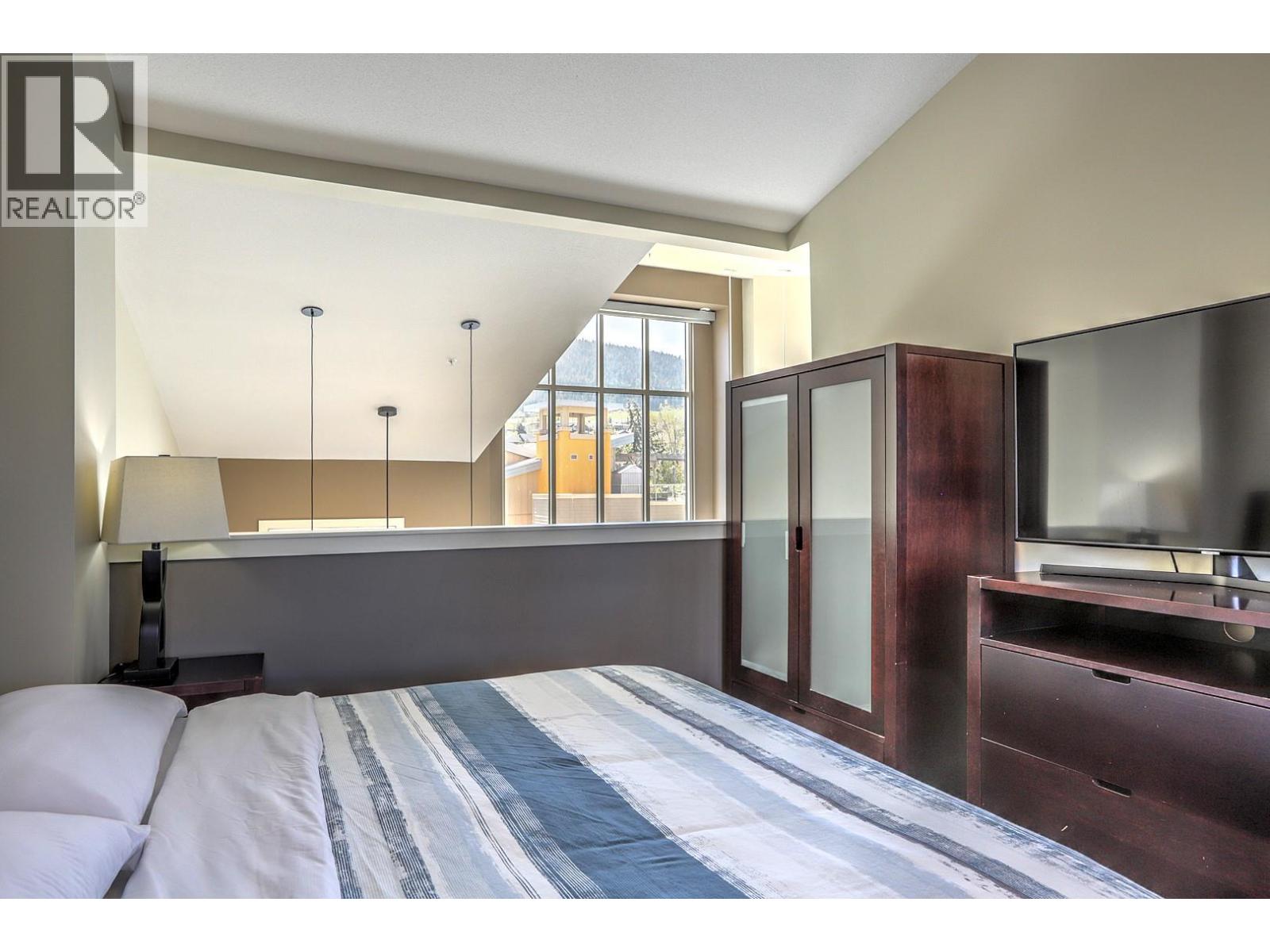 1324 7343 Okanagan Landing Road, Vernon