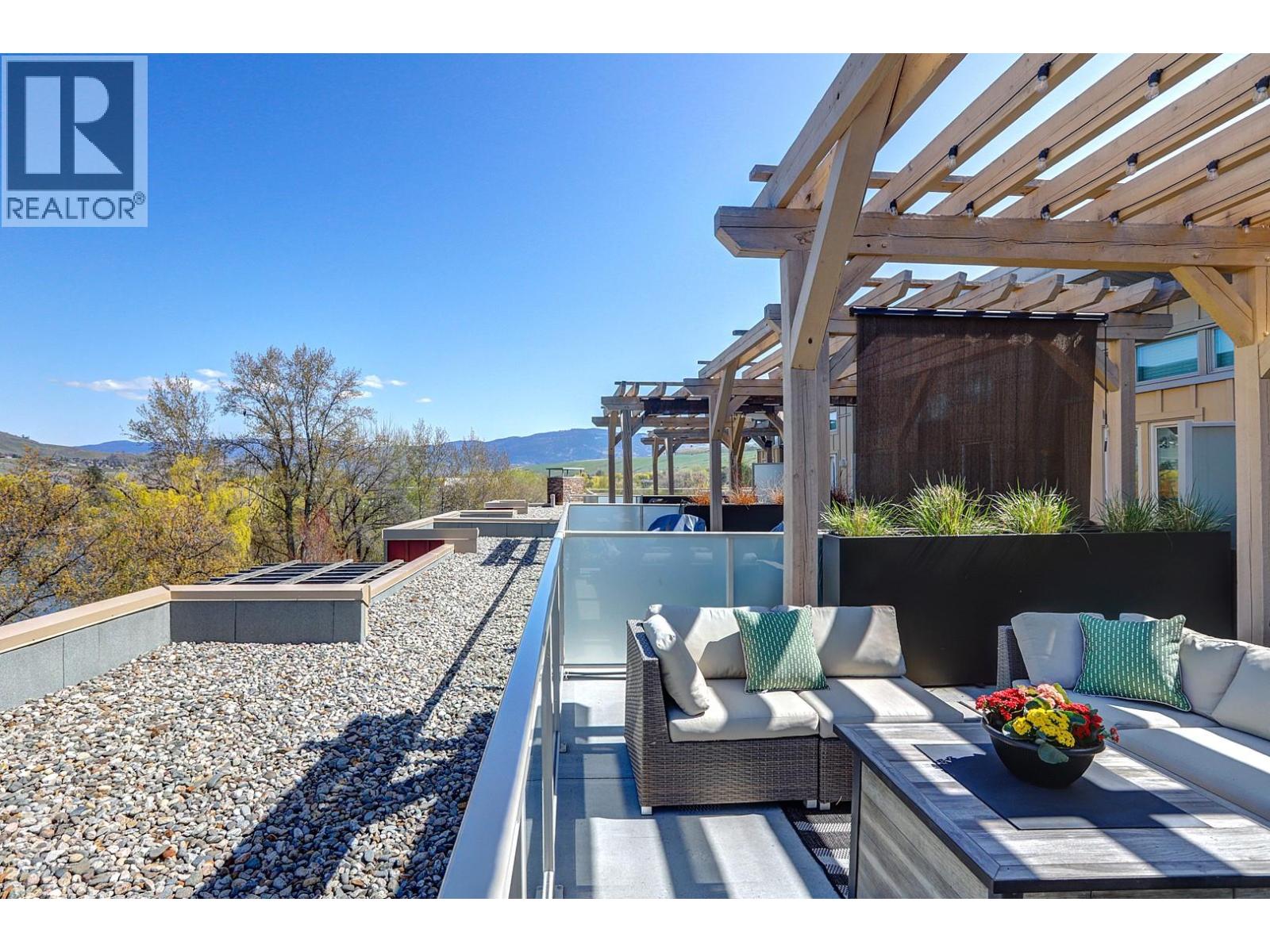 1324 7343 Okanagan Landing Road, Vernon