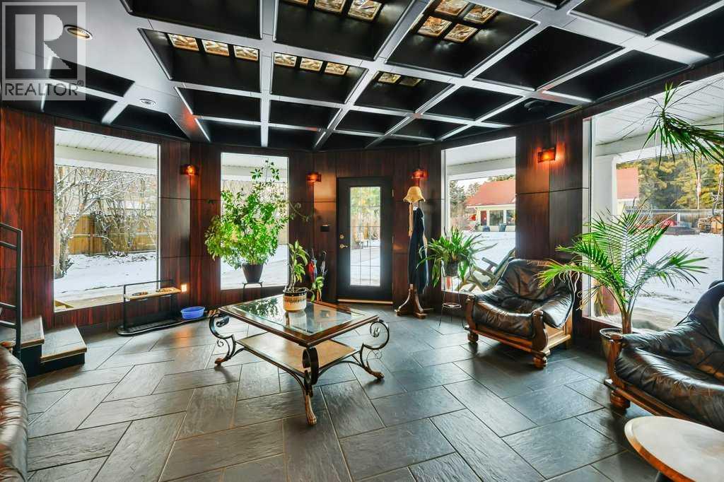 5406 50 Avenue, Lacombe