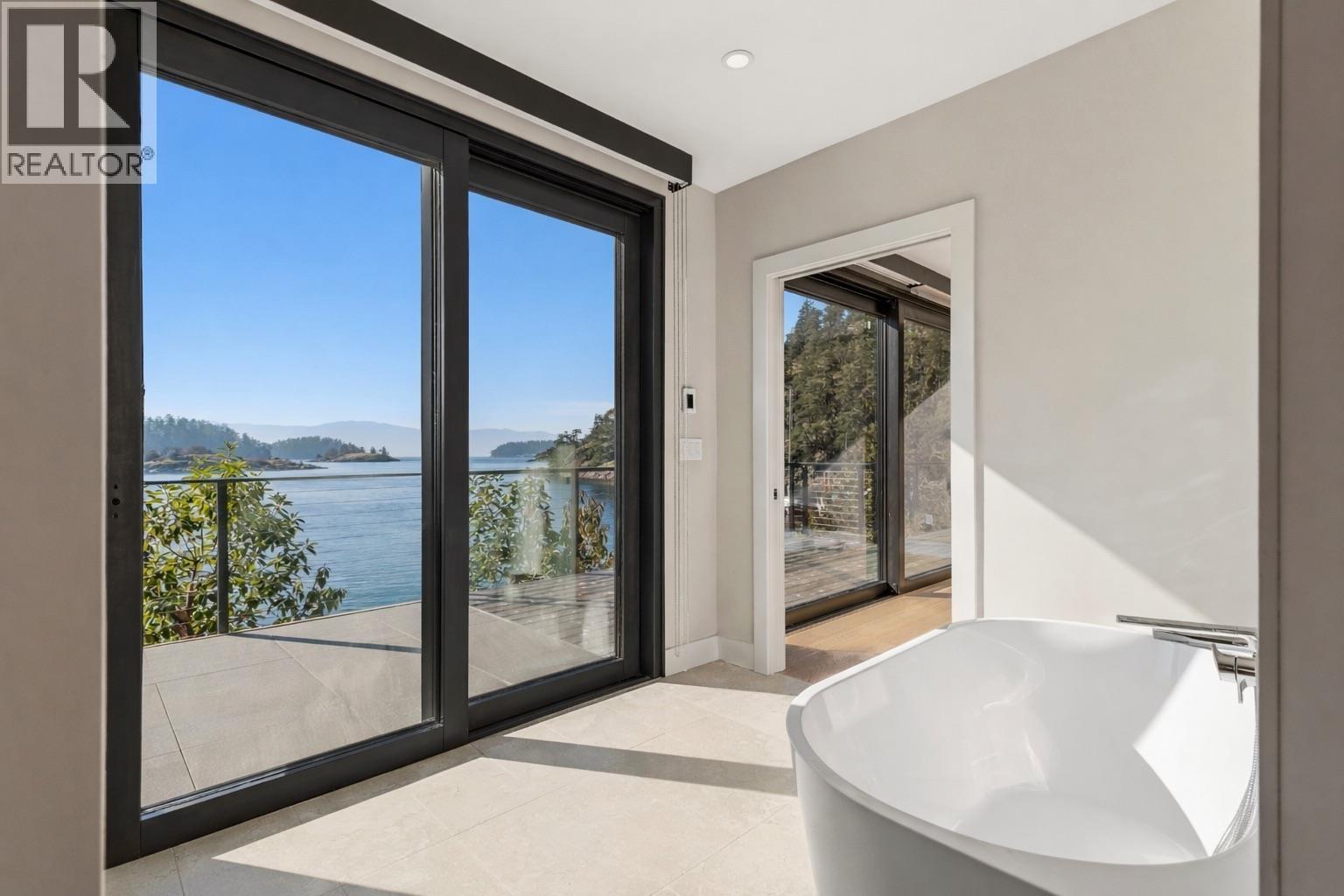 13221 PINEHAVEN WAY, Garden Bay