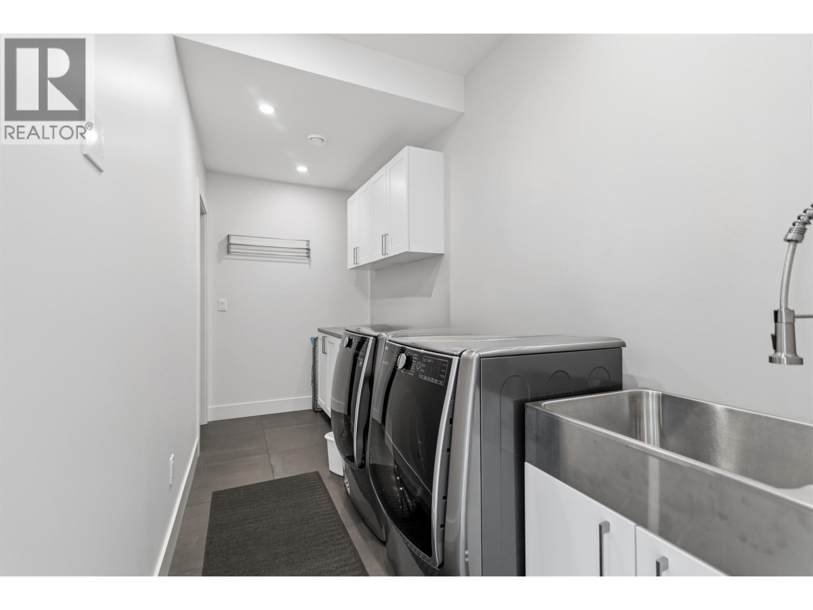 13221 PINEHAVEN WAY, Garden Bay