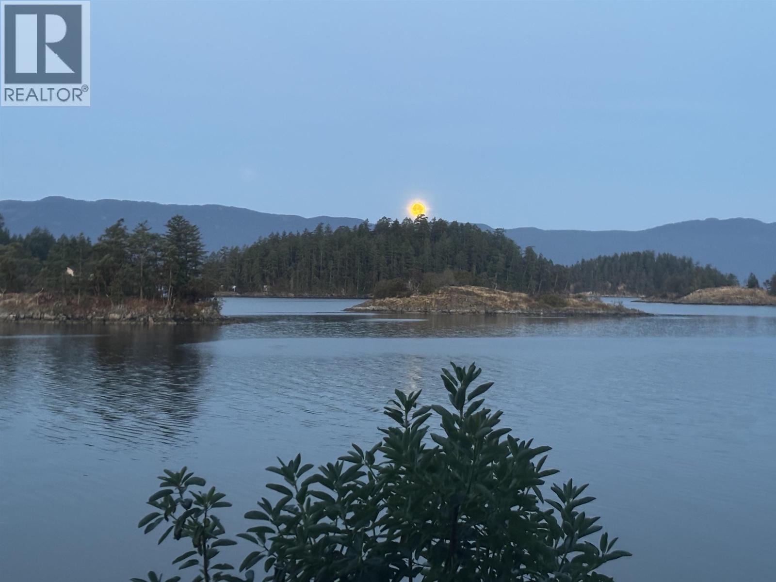 13221 PINEHAVEN WAY, Garden Bay