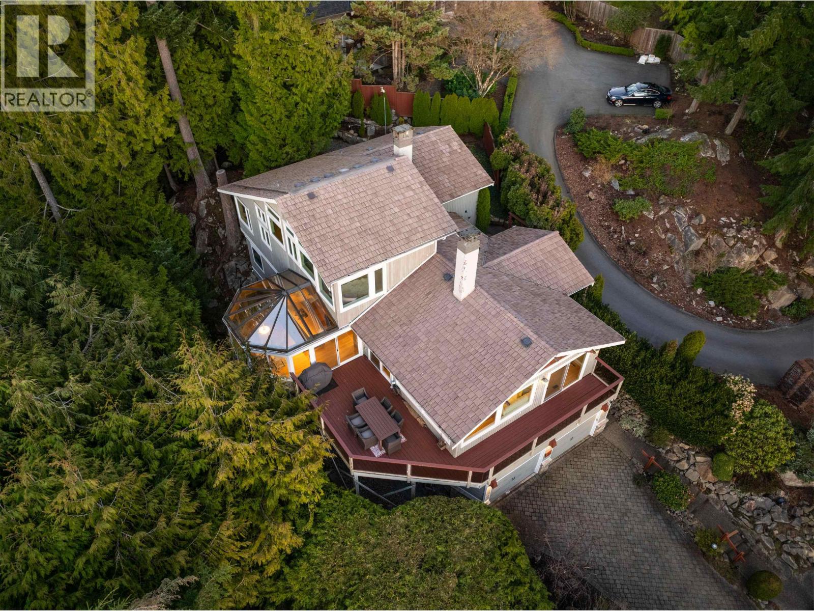 4721 WOODSIDE PLACE, West Vancouver