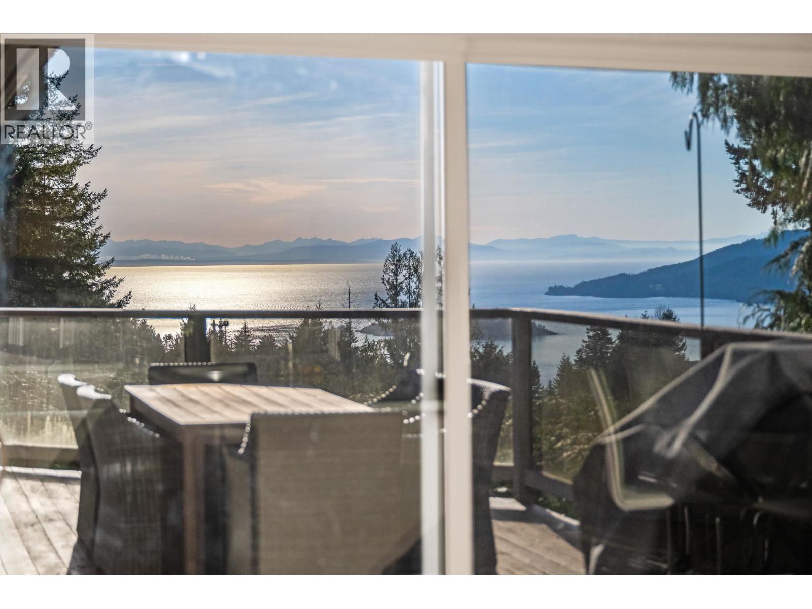 4721 WOODSIDE PLACE, West Vancouver