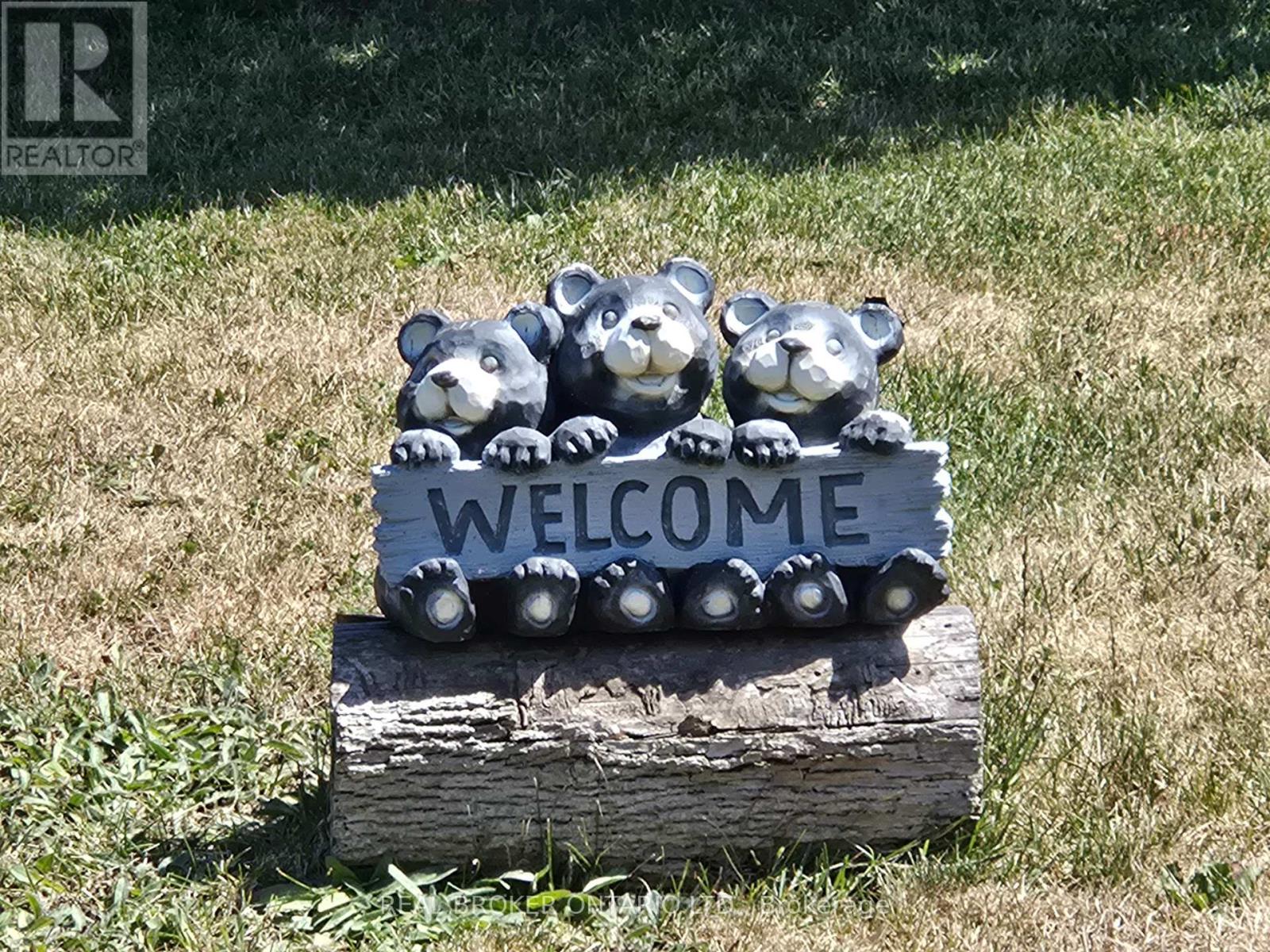 10 - 3033 TOWNLINE ROAD