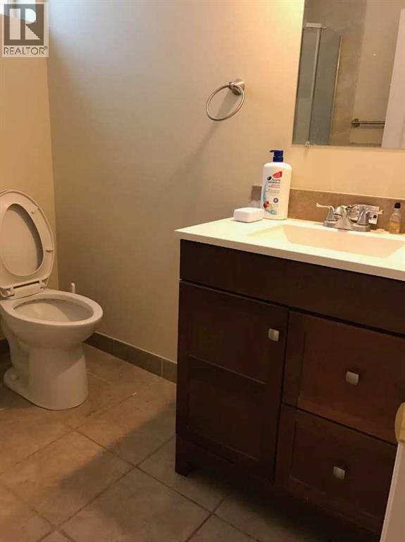 Single Family House for Sale in  Varsity Drive NW Varsity Calgary 