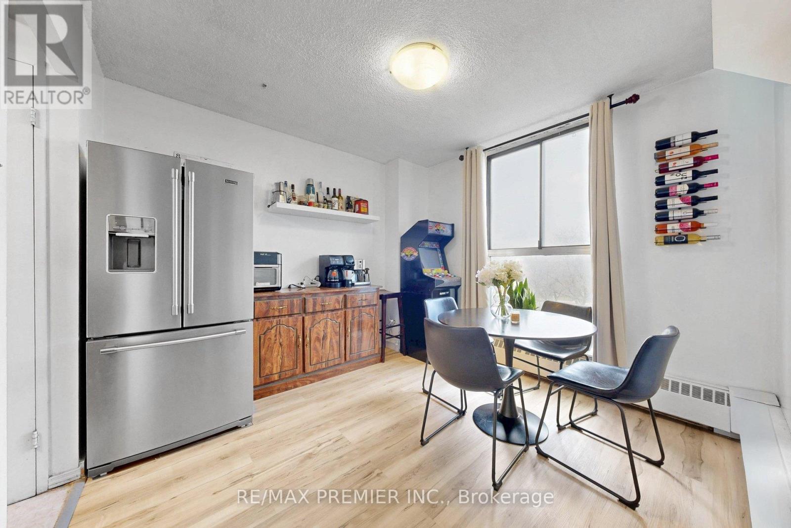 #428 4645 JANE STREET - 10