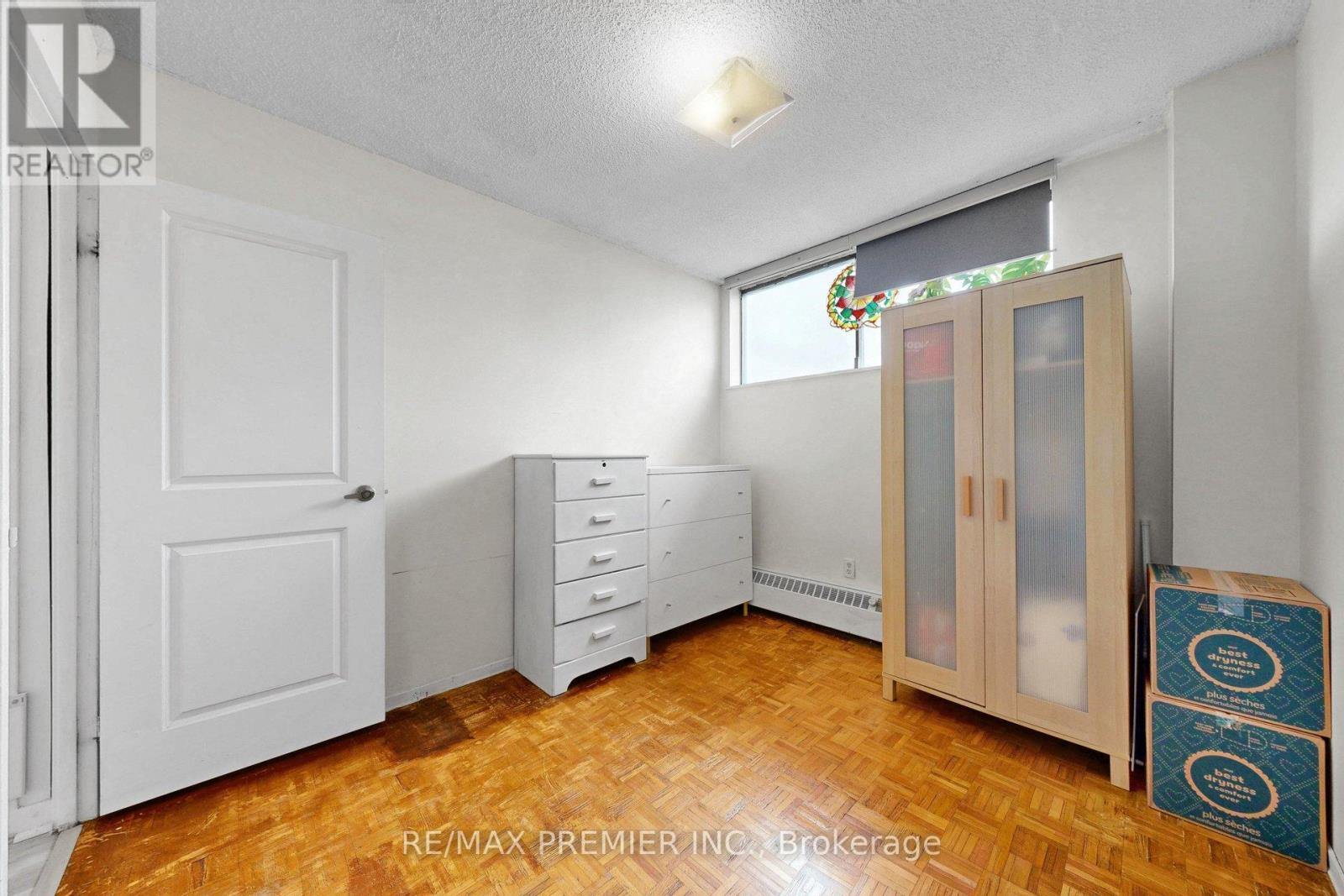 #428 4645 JANE STREET - 23