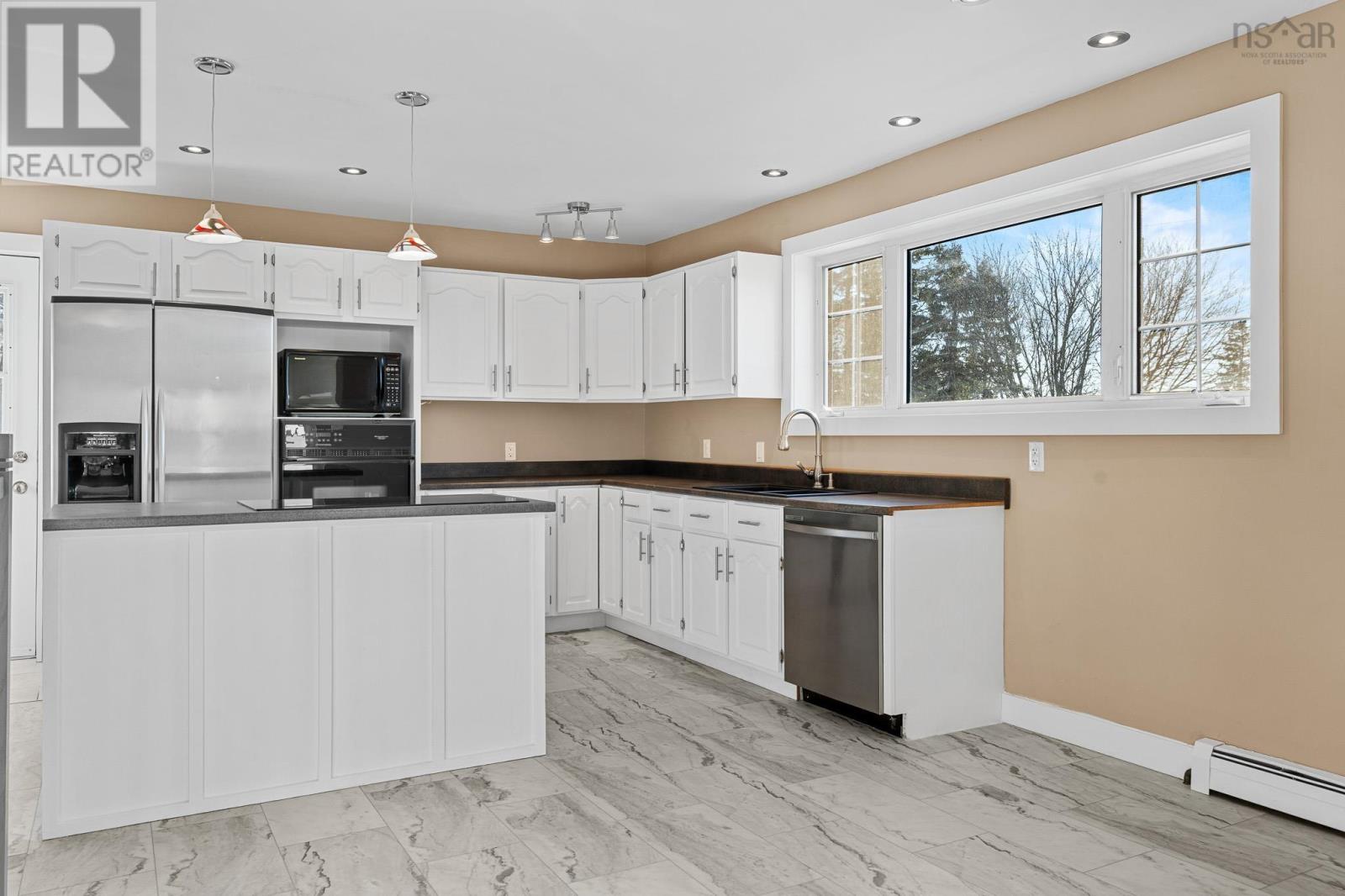 Property 29 of 48 of 44 Lahey Drive