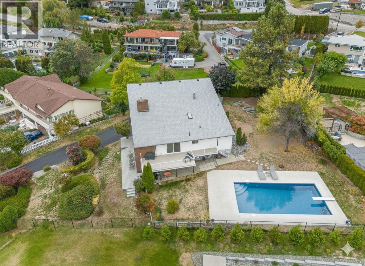  3137 Vector Drive, West Kelowna