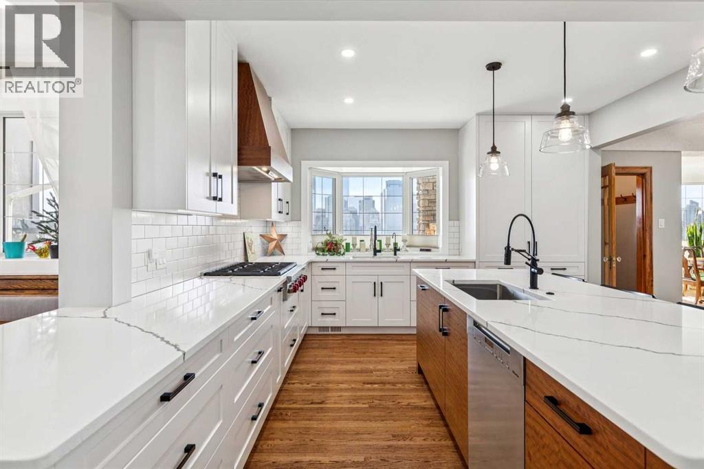 Single Family House for Sale in  Crescent Road NW Crescent Heights Calgary 