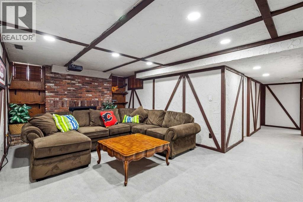 Single Family House for Sale in  Crescent Road NW Crescent Heights Calgary 